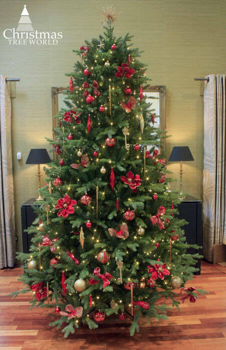 Pre-lit Outdoor Woodland Pine Tree