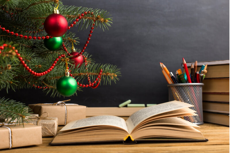 The Guide to Artificial Christmas Trees in Schools